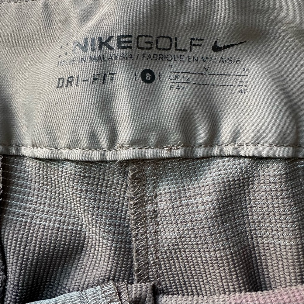 Nike woman’s golf shorts - Picture 3 of 10